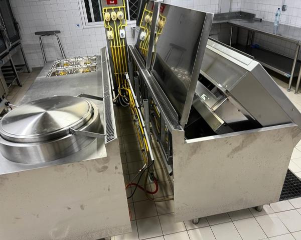 Piano de cuisson professionnelle